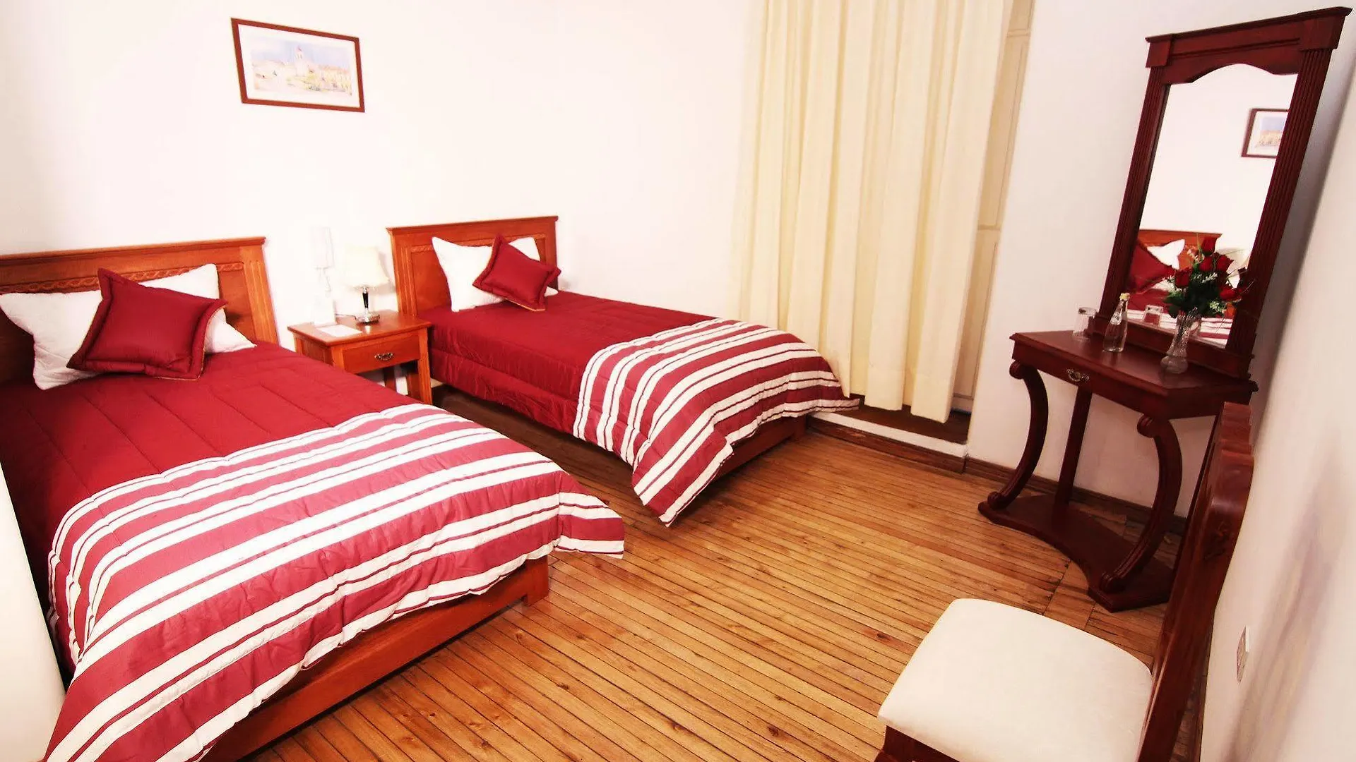 Casa Hotel Las Plazas Quito 3*,  Equador