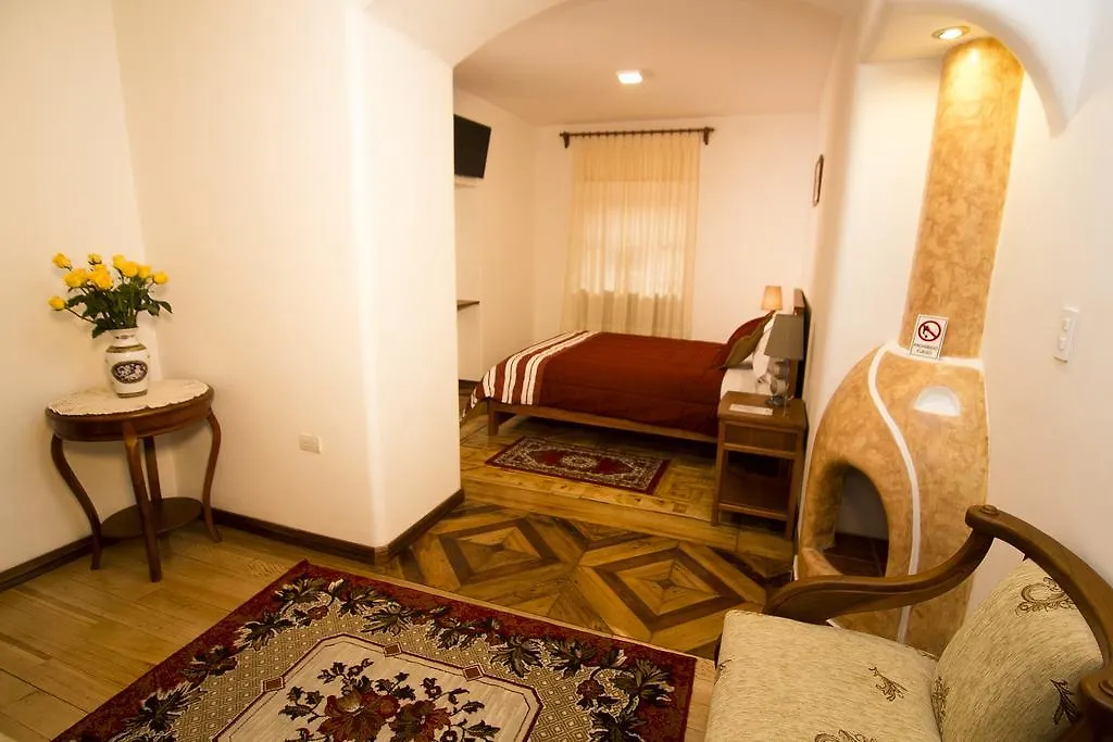 Casa Hotel Las Plazas Quito