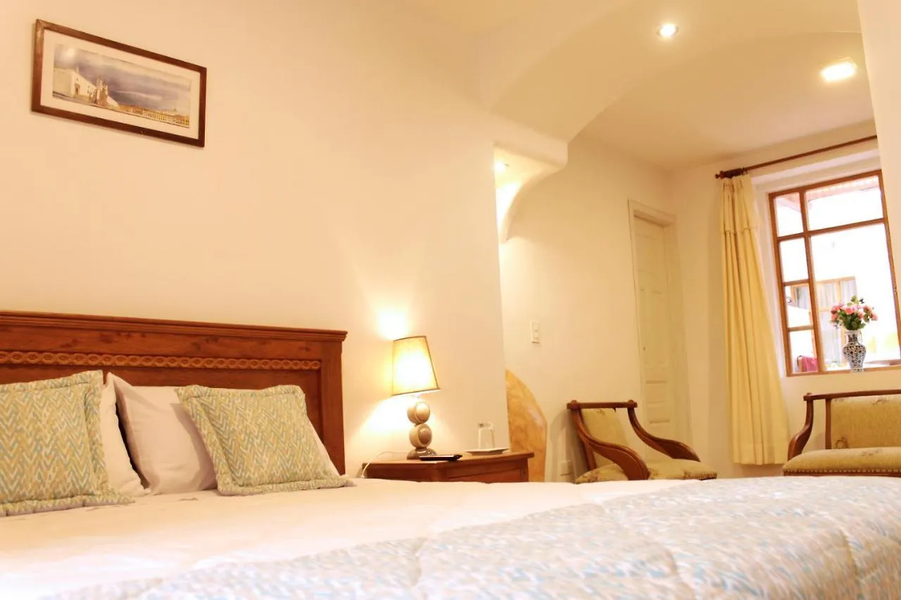 Casa Hotel Las Plazas Quito